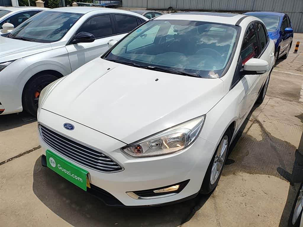 Ford Focus 2015 EcoBoost 125 AT