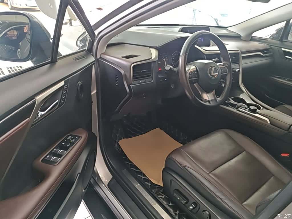 Lexus RX, 2019 16