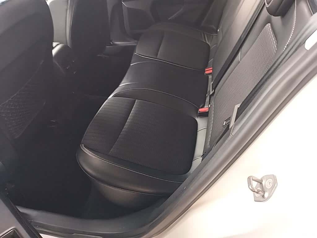 Ford Focus, 2021 17
