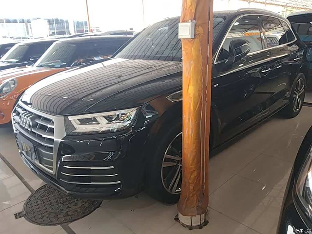 Audi Q5L, 2019 1