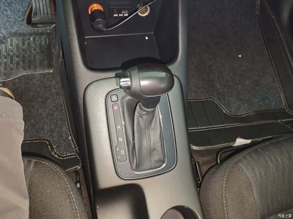Kia K3, 2015 14