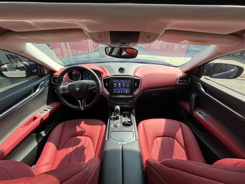 Maserati Ghibli Maserati Ghibli