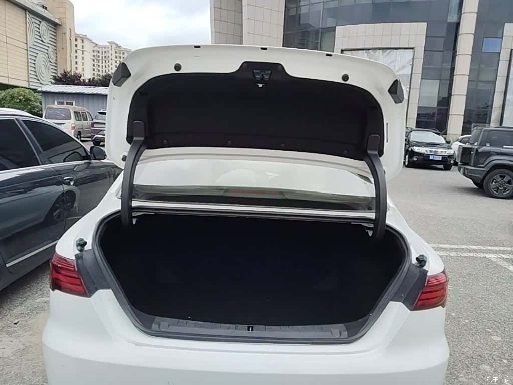 Geely Binray, 2018 19