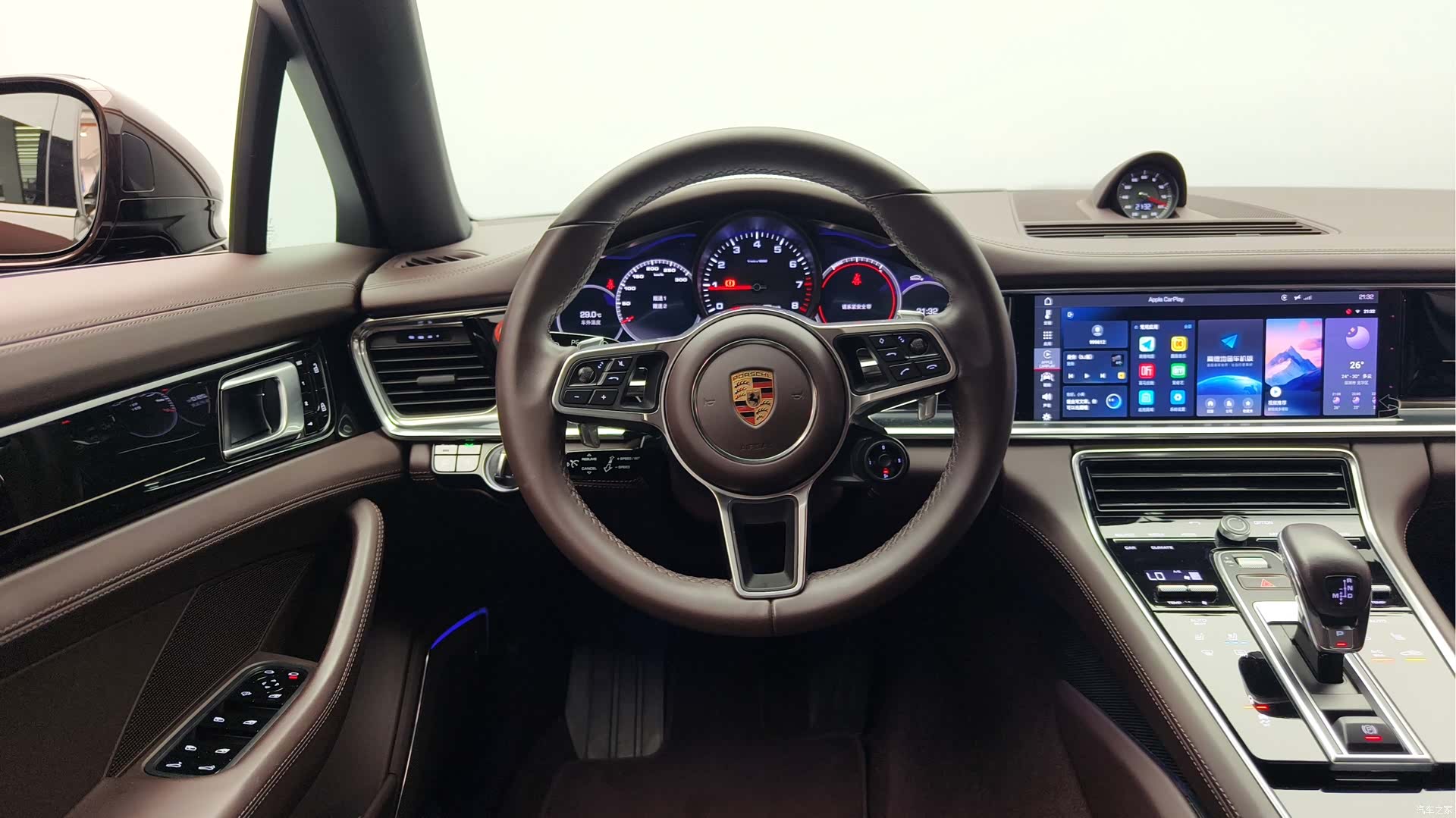Porsche Panamera, 2021 11