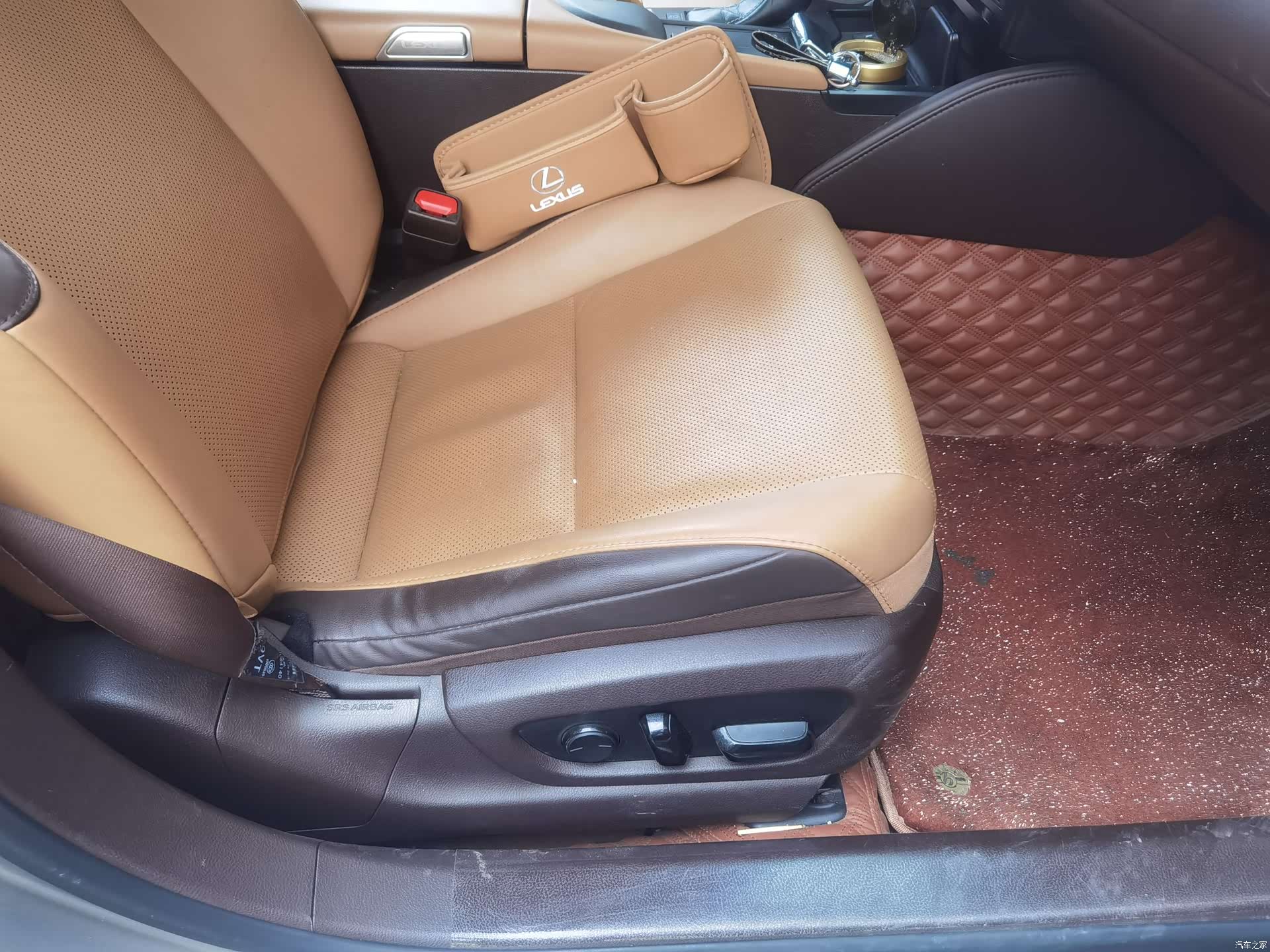 Lexus ES, 2019 15