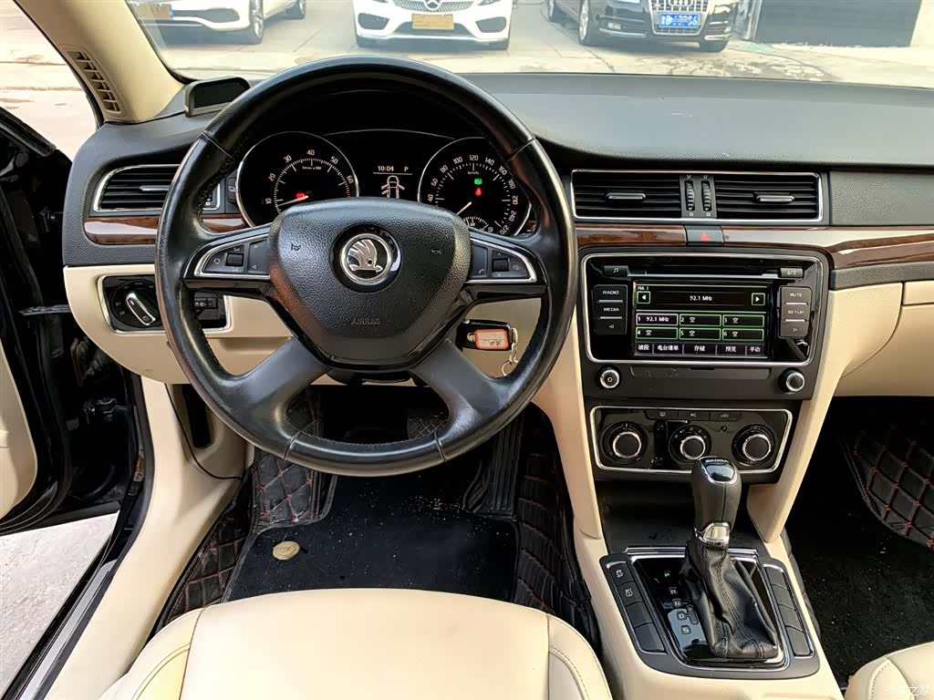 Skoda Superb, 2015 7