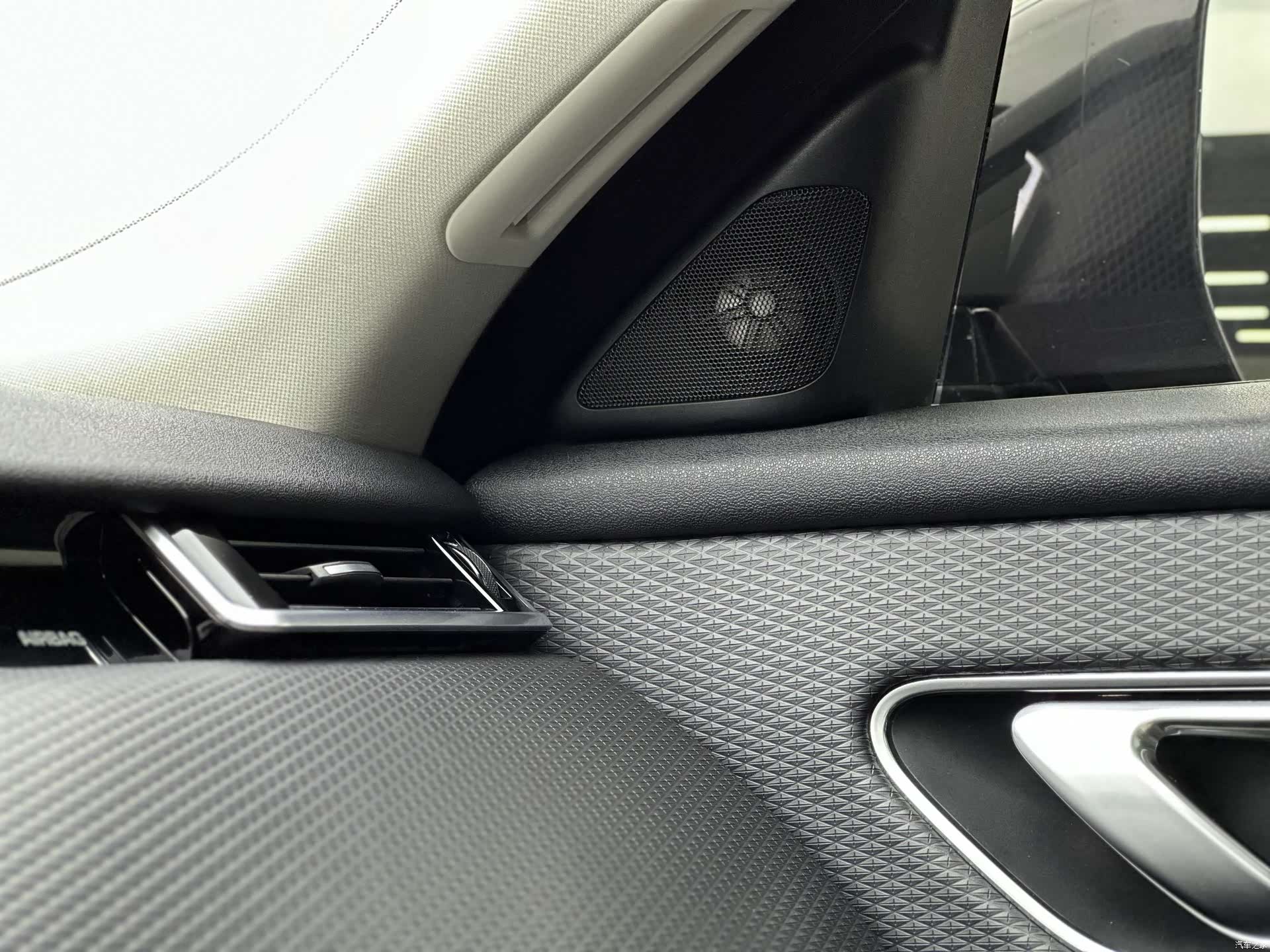 Land Rover Range Rover, 2018 14