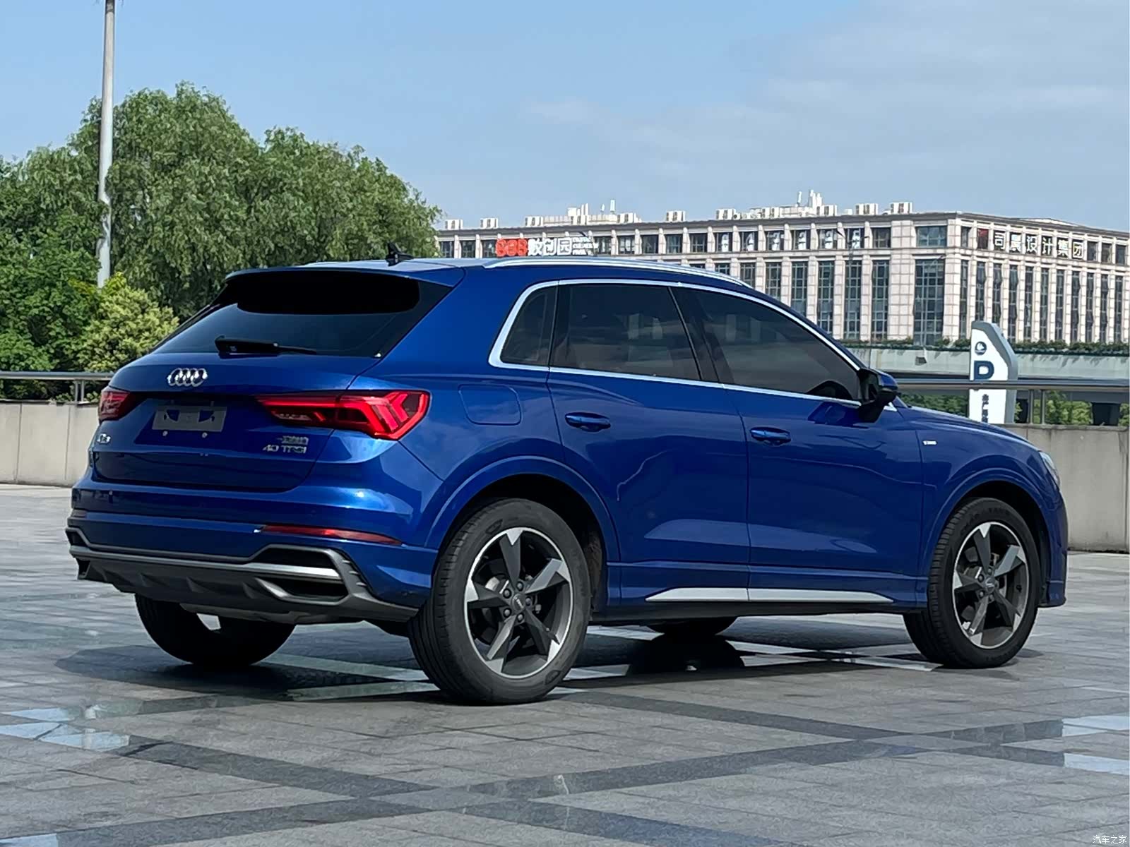 Audi Q3, 2020 4