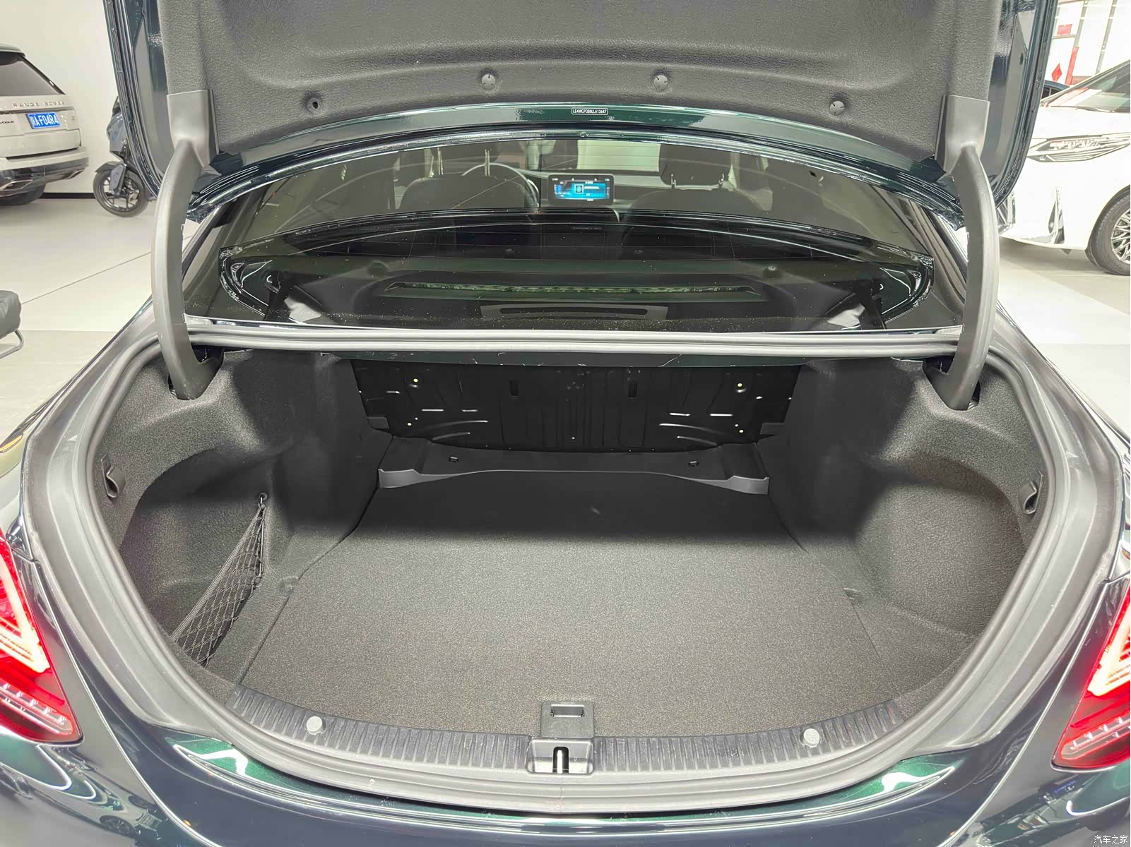 Mercedes-Benz C-Class, 2019 27