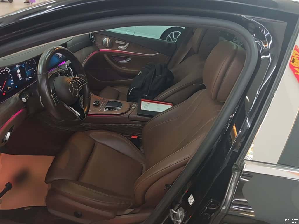 Mercedes-Benz E-Class, 2022 15