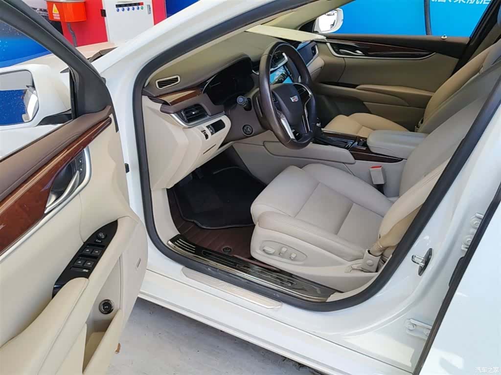 Cadillac XTS, 2017 16
