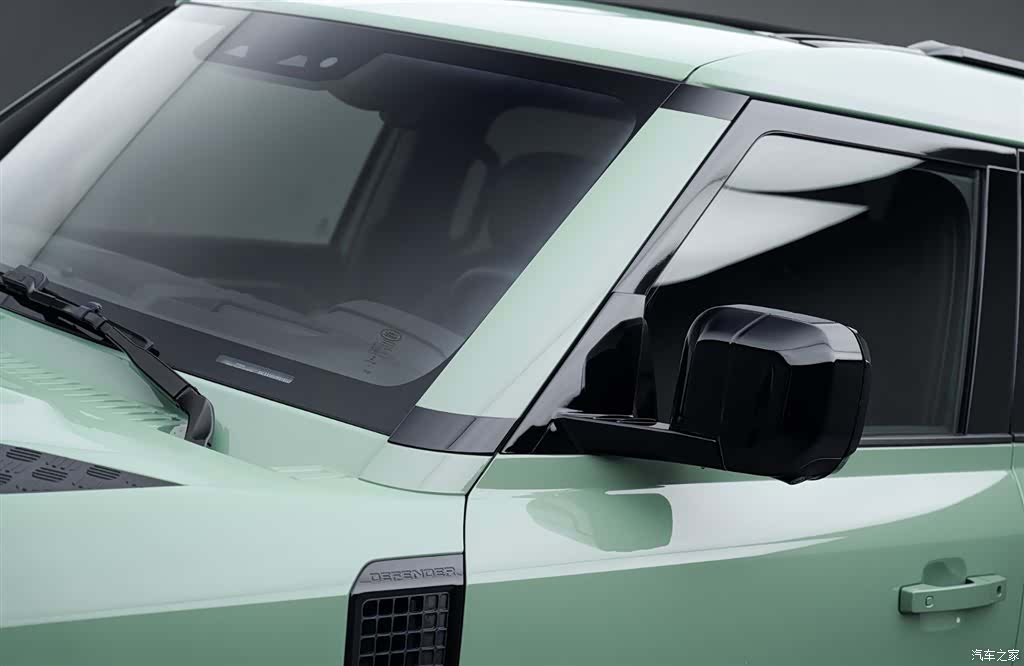 Land Rover Defender, 2023 9