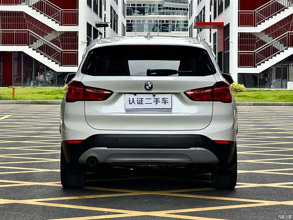 BMW X1, 2016 все фото