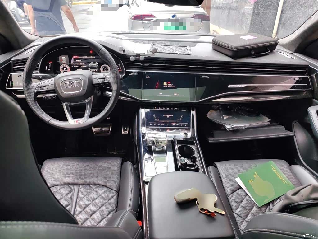 Audi Q8, 2023 все фото