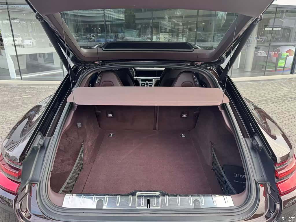 Porsche Panamera, 2017 10
