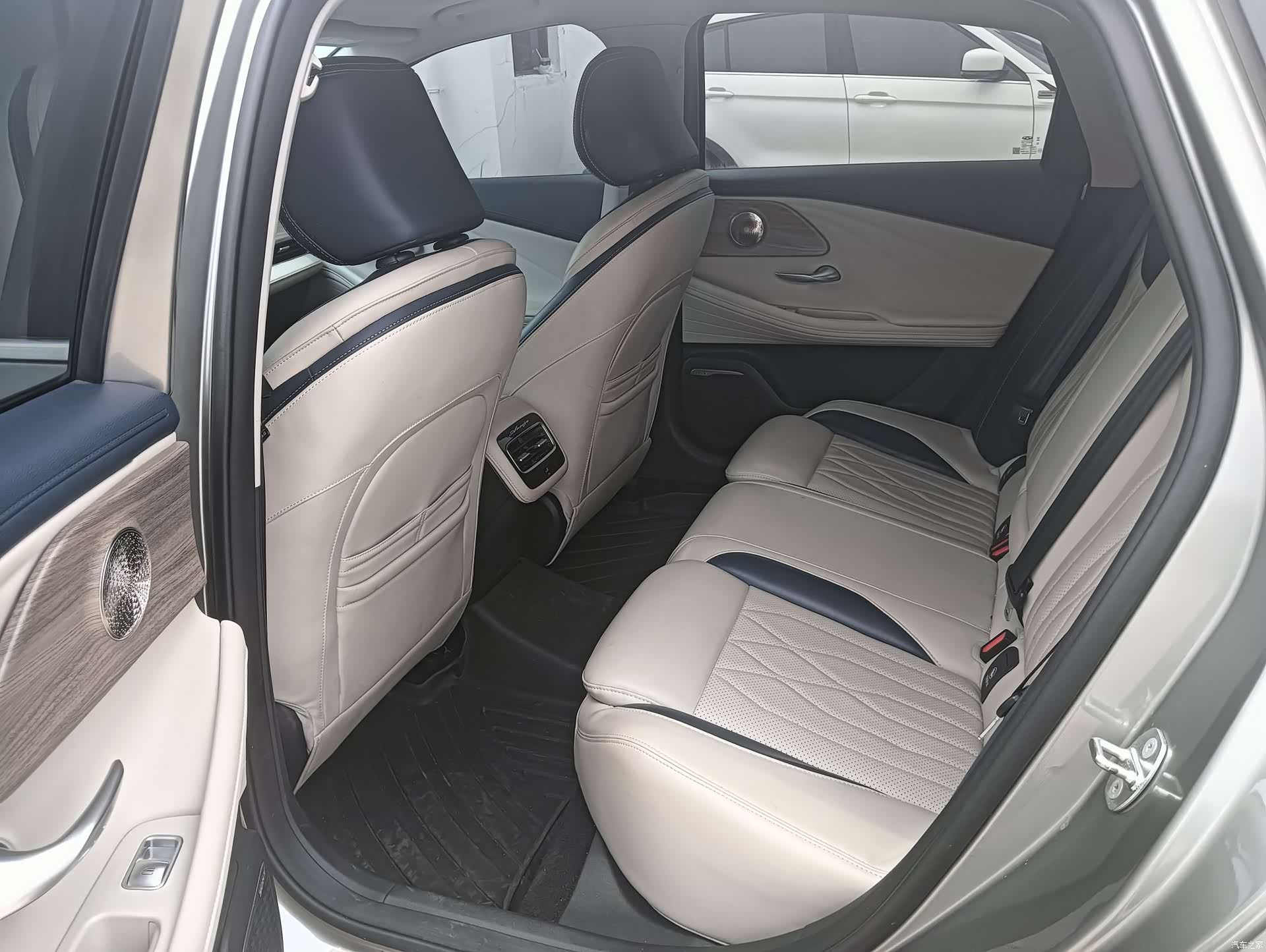 Chery Arrizo 8, 2022 11