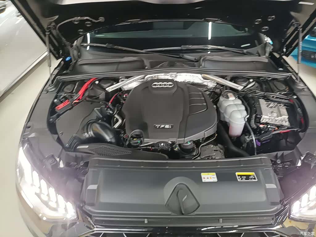 Audi A4L, 2021 20