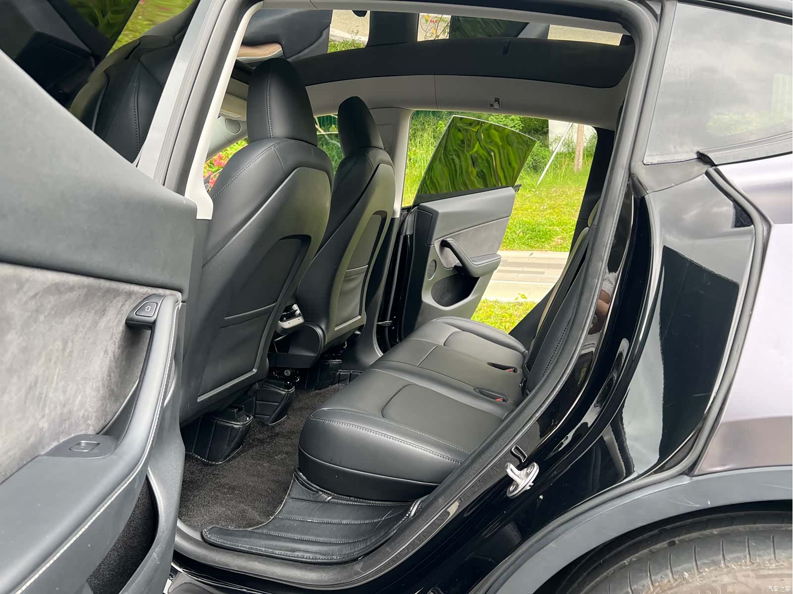 Tesla Model Y, 2022 9