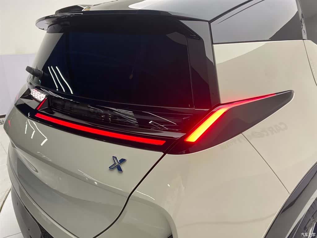 Zeekr X, 2024 10