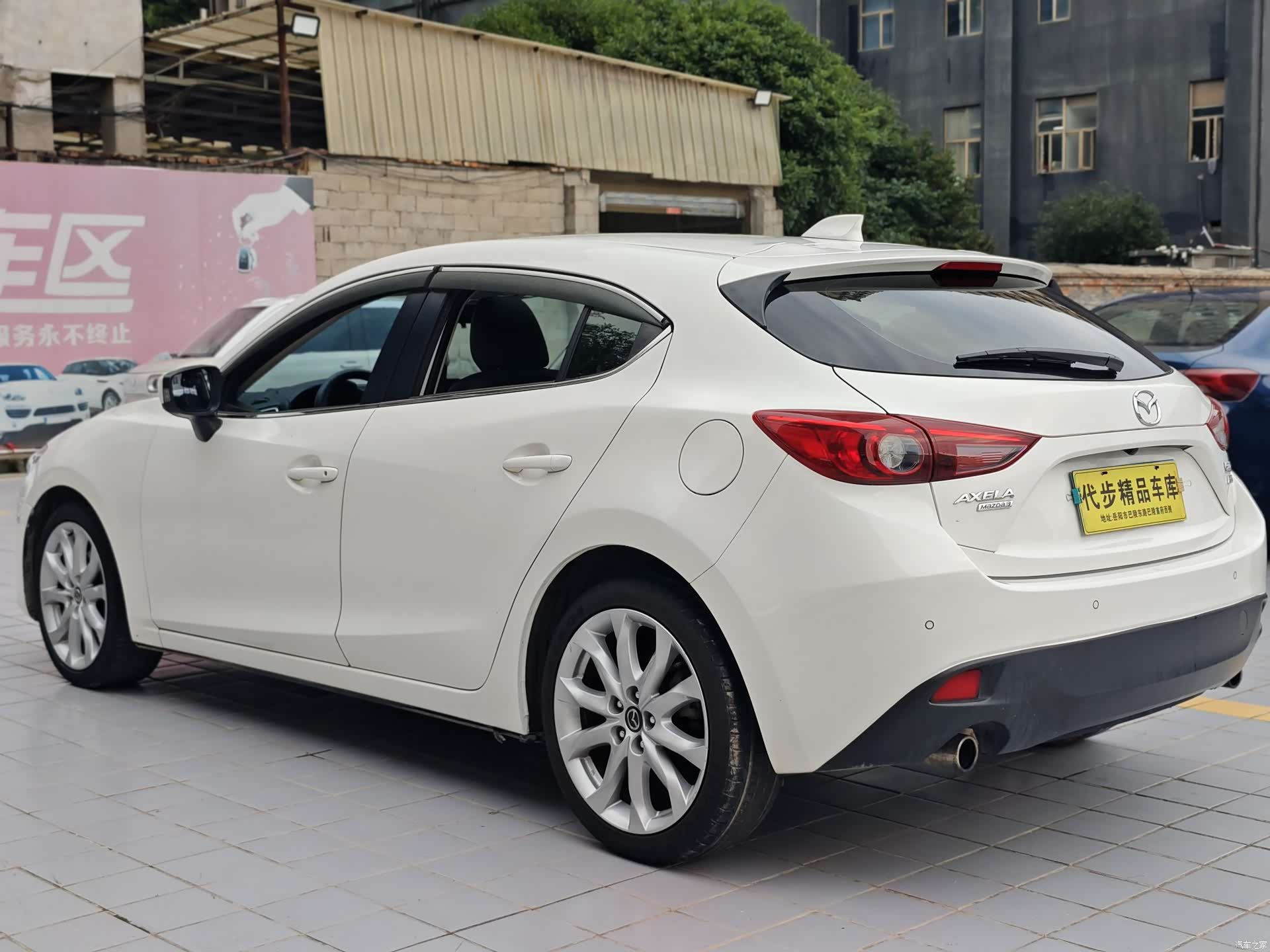 Mazda Mazda3, 2014 23