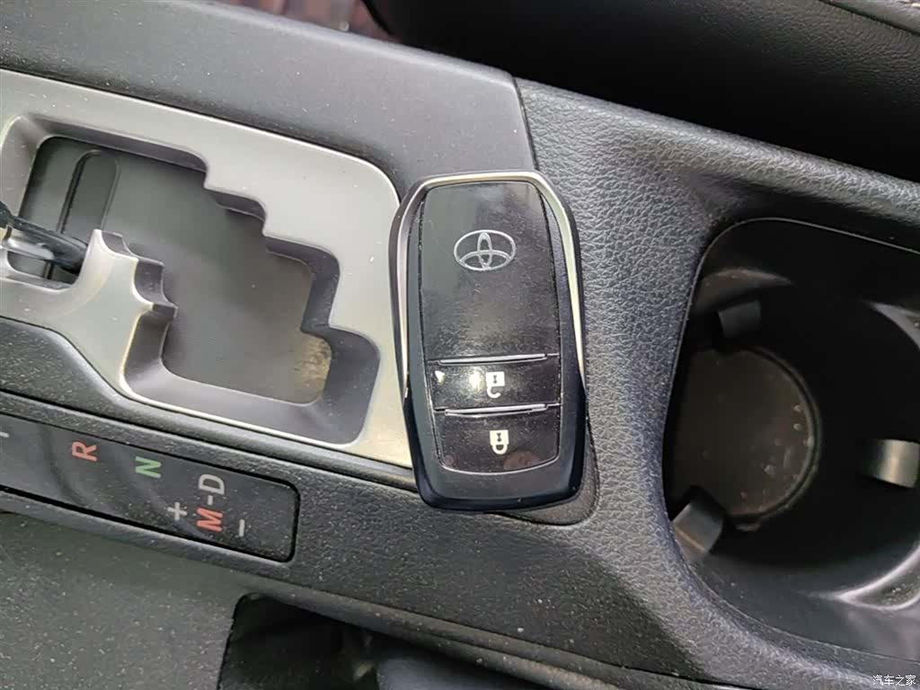 Toyota RAV4, 2017 9