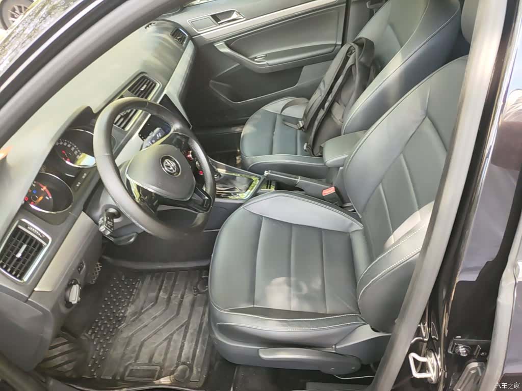 Volkswagen Lavida, 2016 15