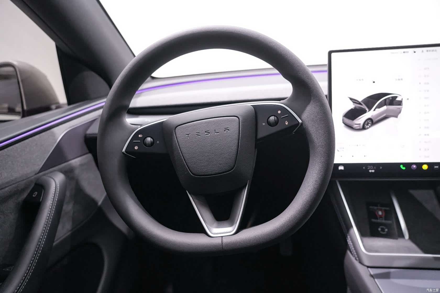 Tesla Model Y, 2026 16