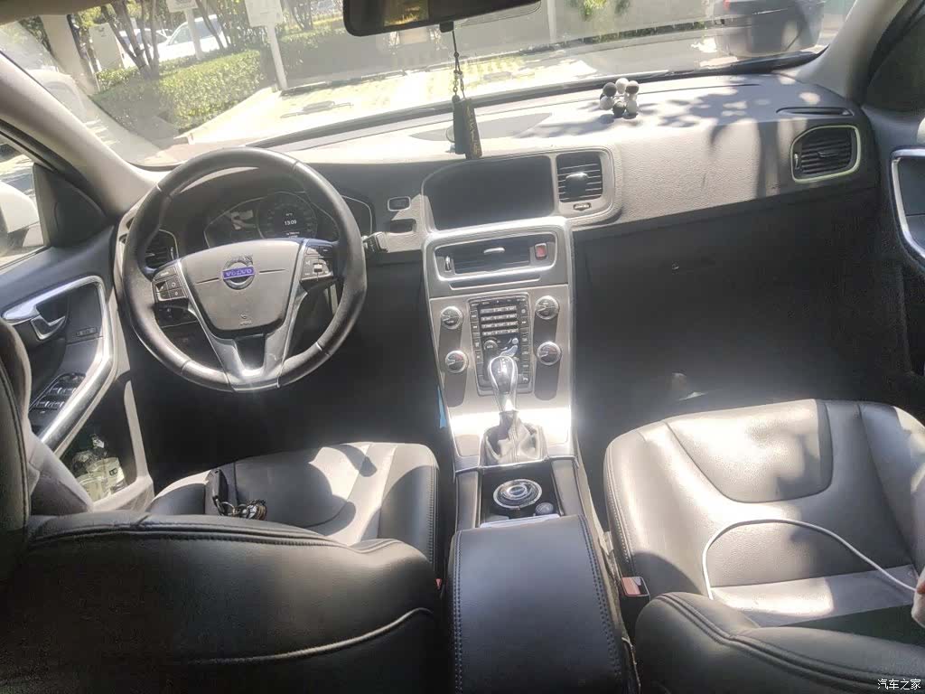 Volvo S60, 2016 все фото