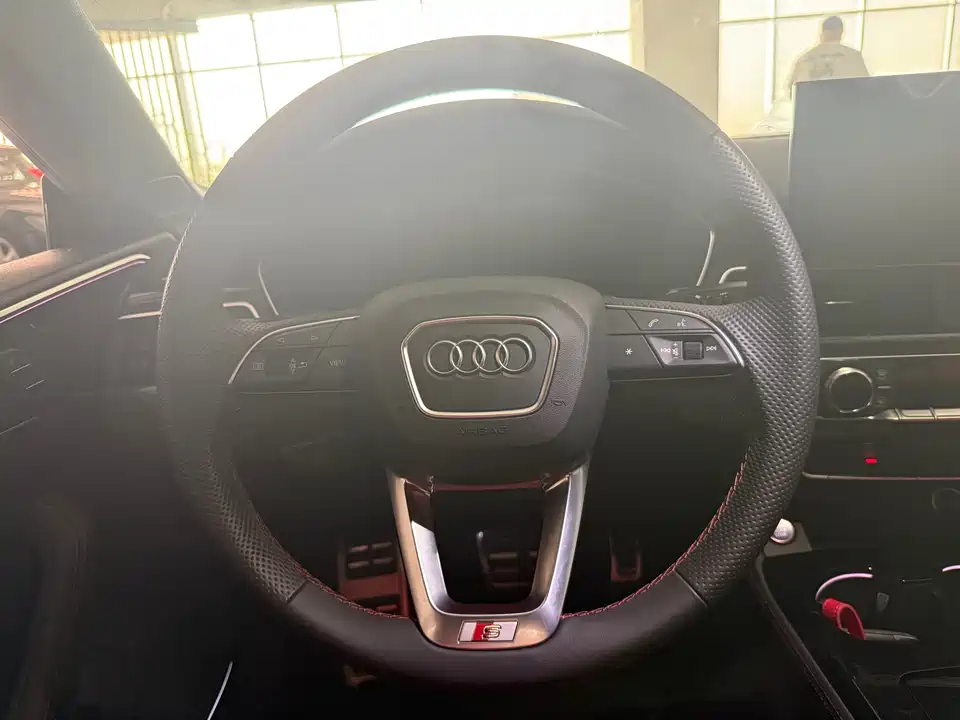 Audi S5