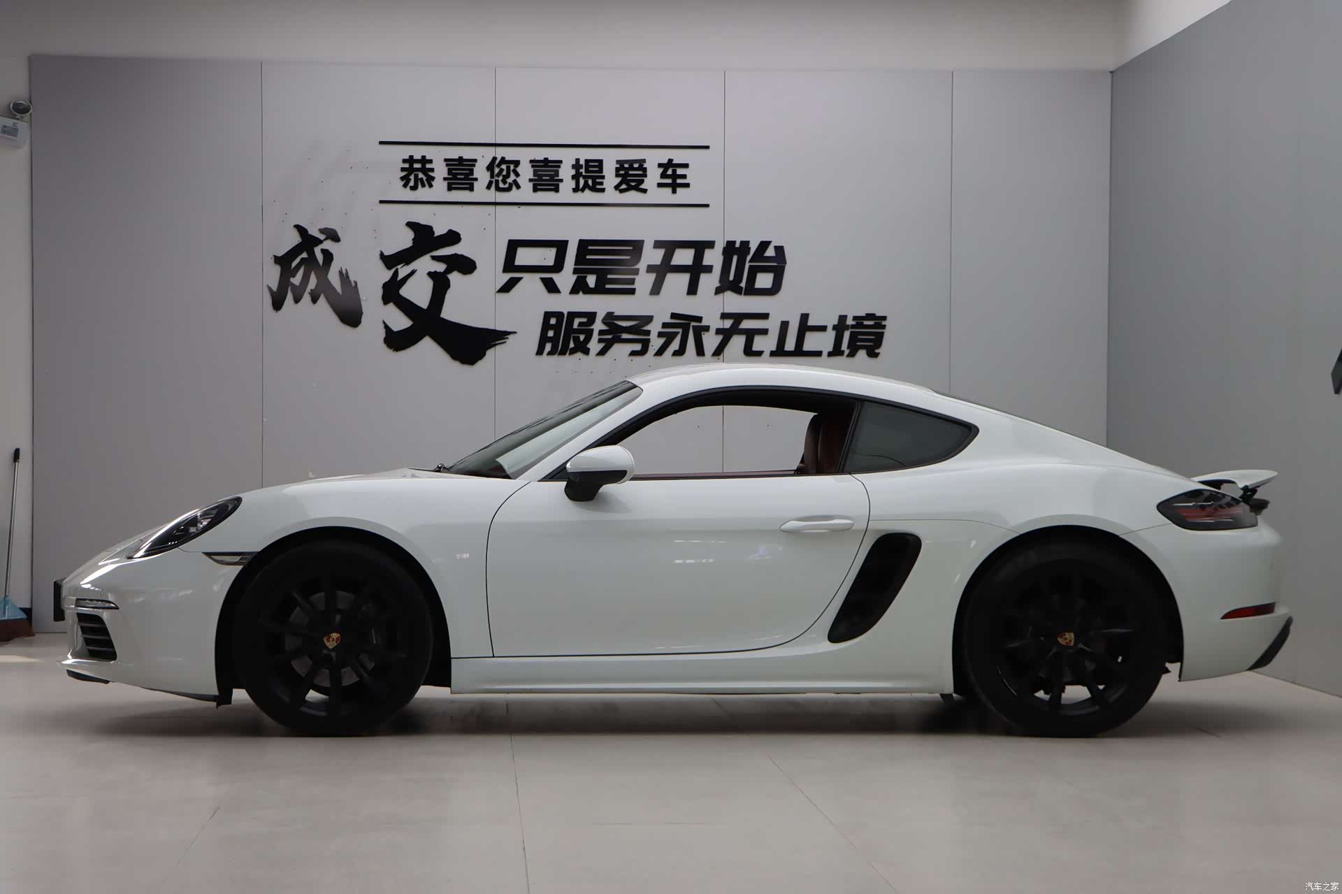 Porsche Cayman, 2017 7