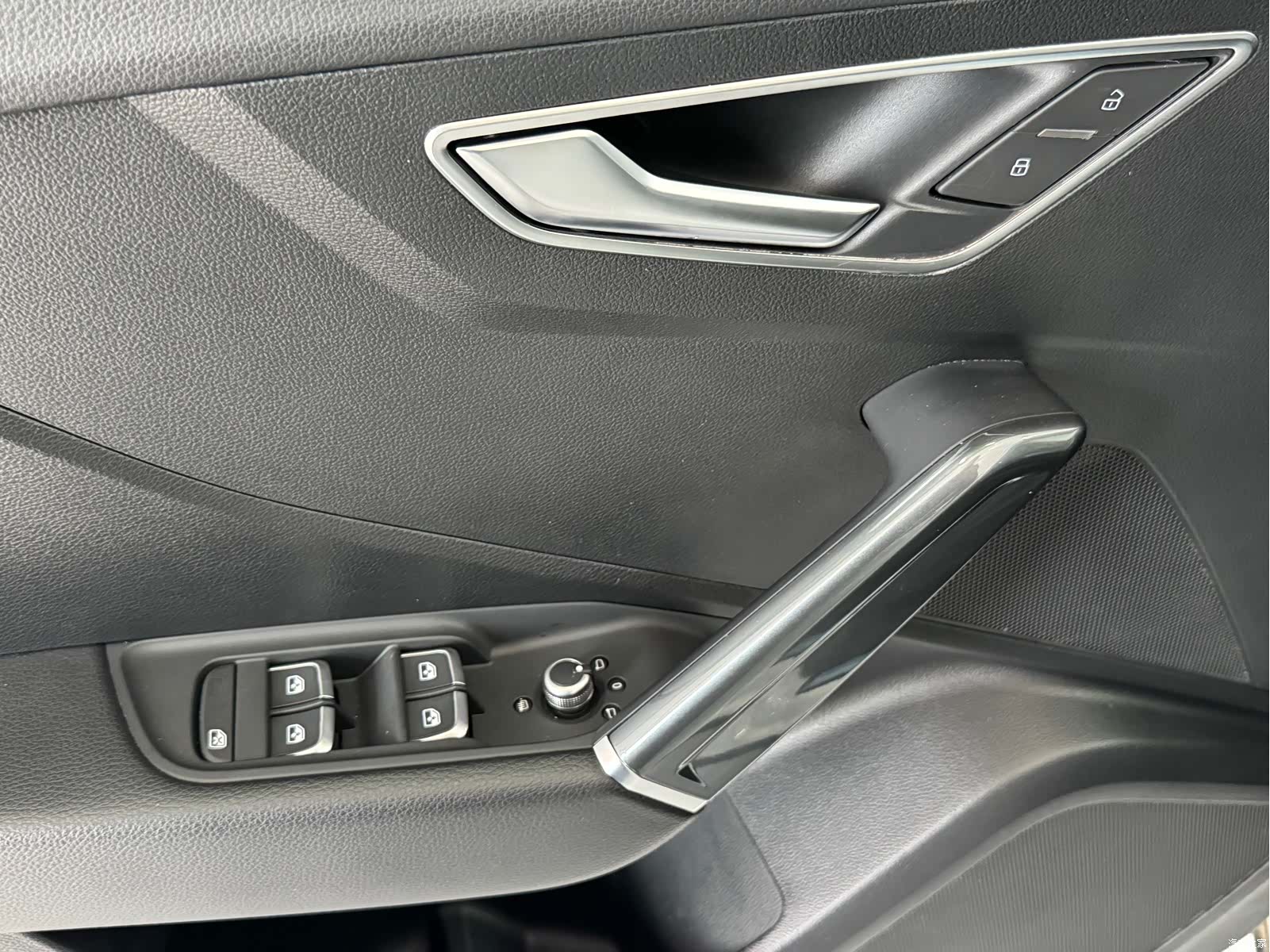 Audi Q2L, 2021 7