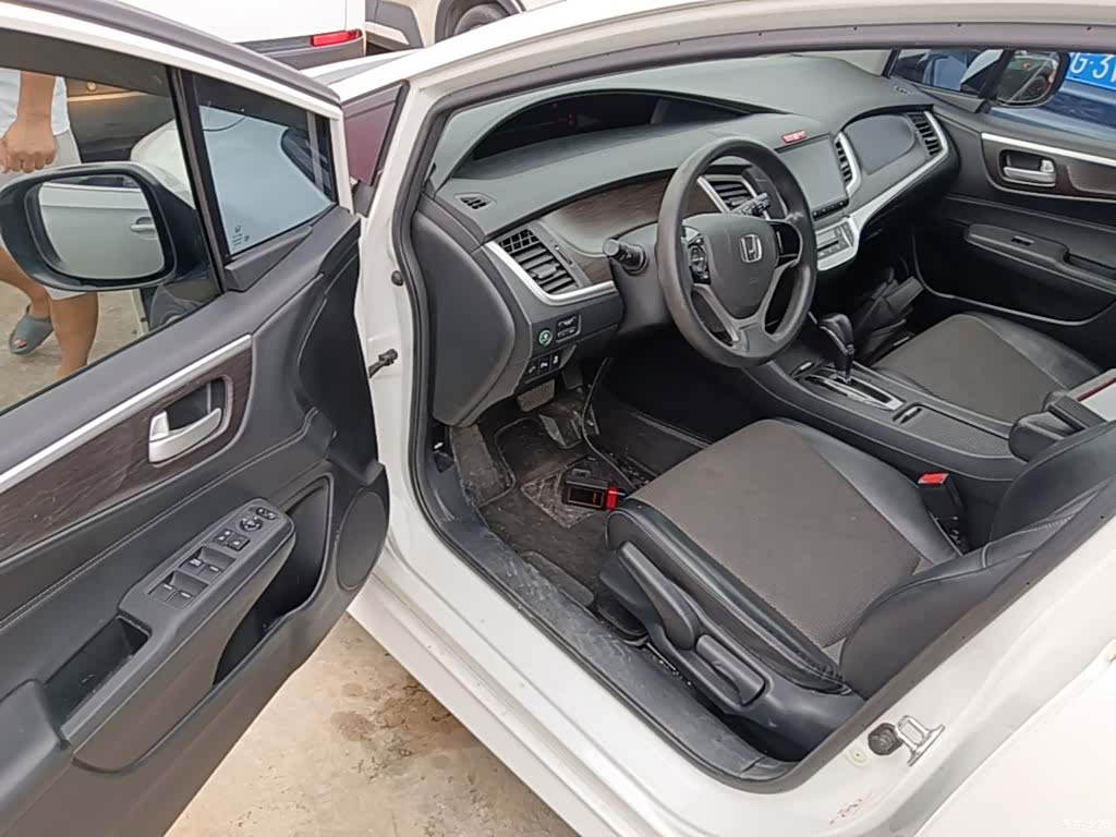 Honda Jade, 2016 16