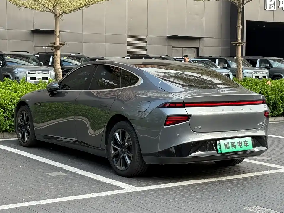 XPENG P7