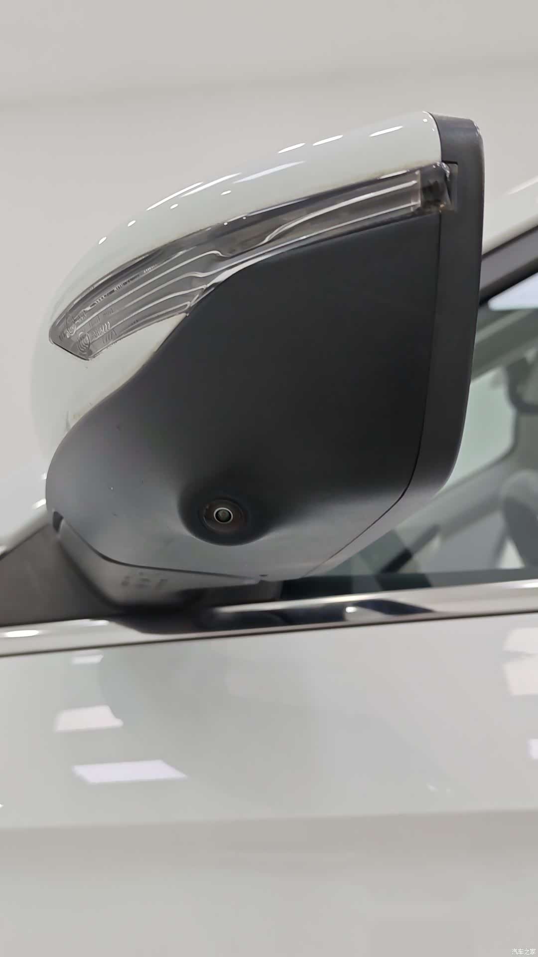 Geely Emgrand, 2021 16