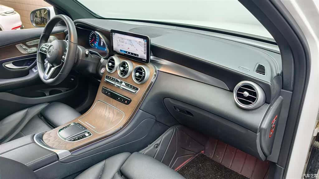 Mercedes-Benz GLC, 2023 12