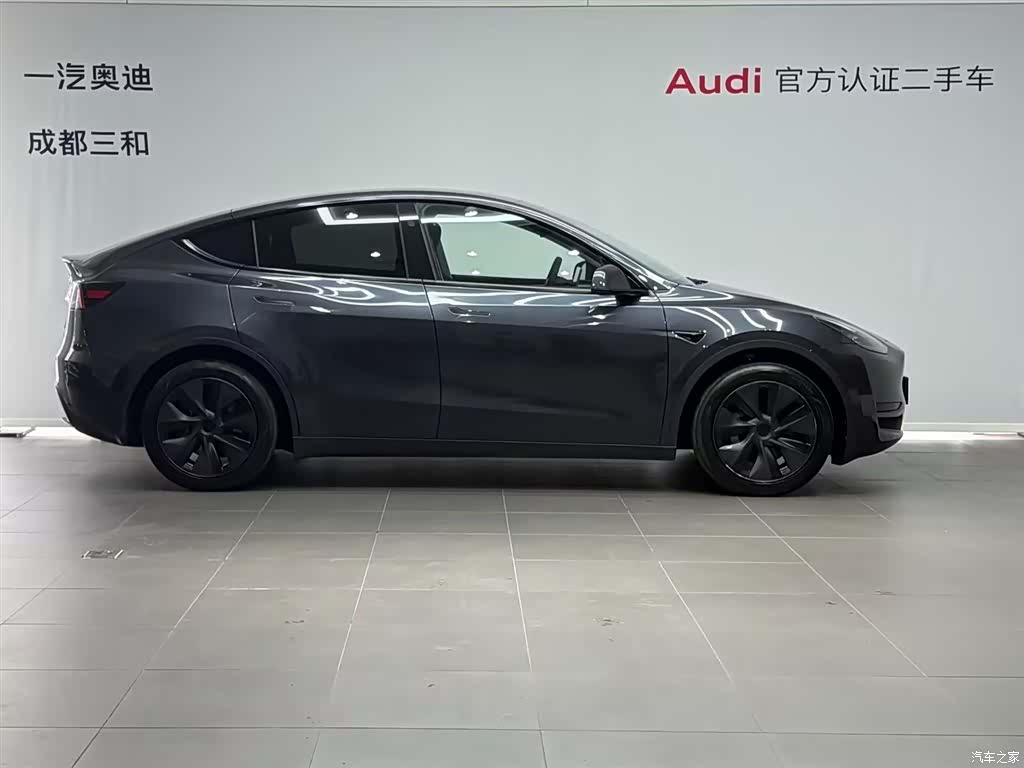Tesla Model Y, 2024 3