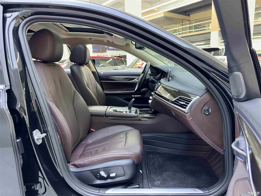 BMW 7 Series, 2016 все фото