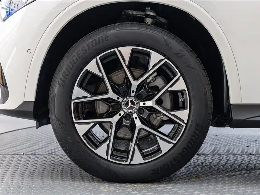 Mercedes-Benz GLC Mercedes-Benz GLC