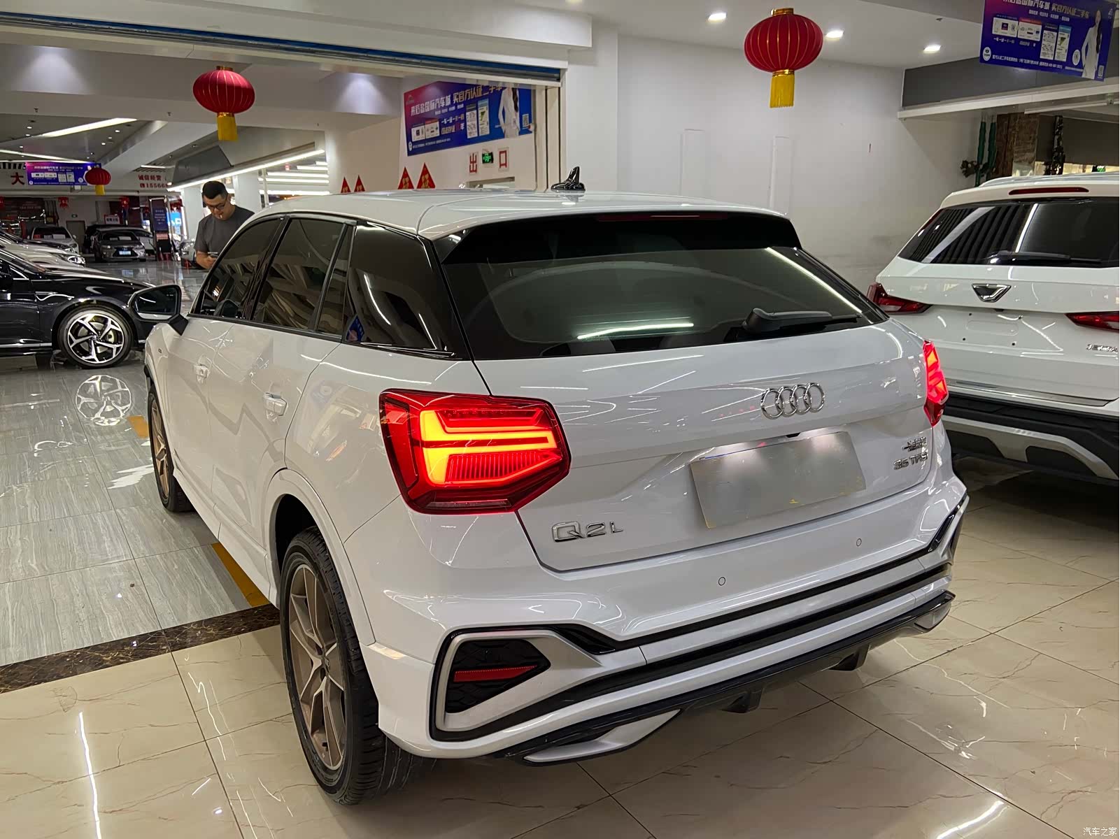 Audi Q2L, 2022 6