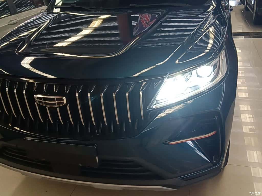 Geely X6, 2022 24