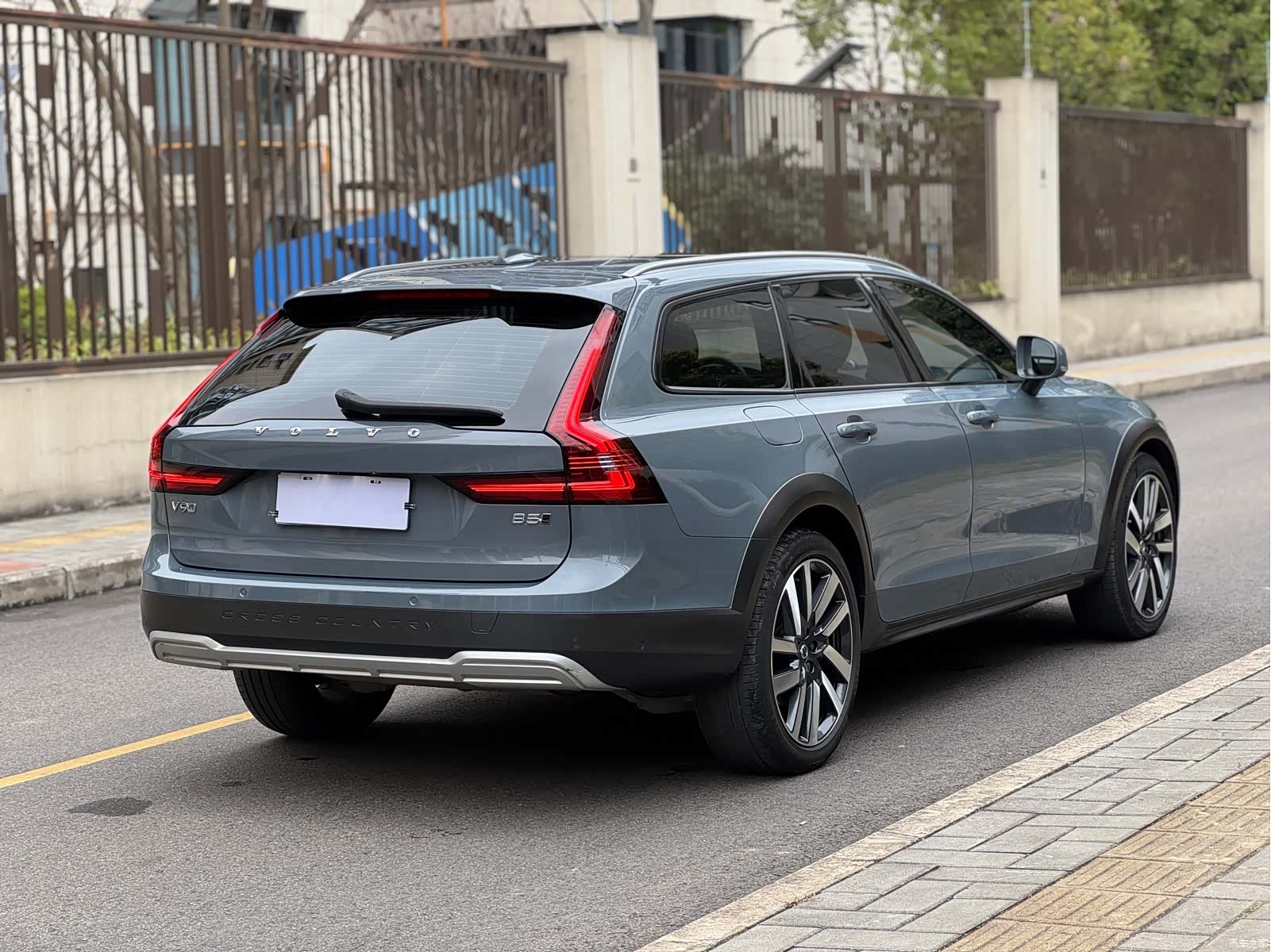 Volvo V90, 2023 9