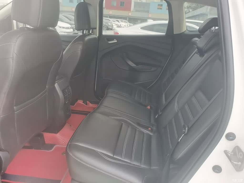 Ford Kuga, 2019 17
