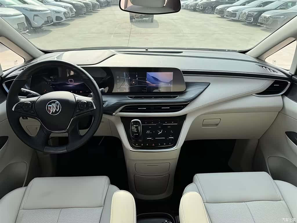 Buick GL8, 2024 9