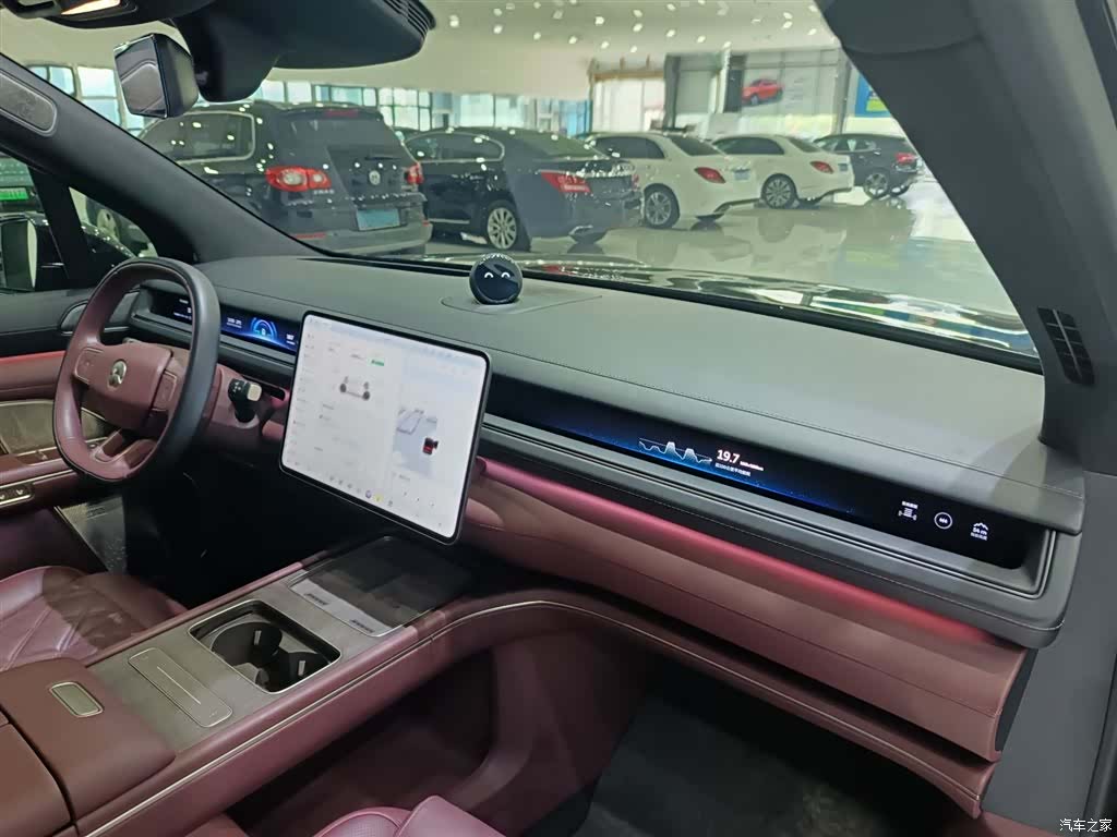 NIO ES8, 2025 14