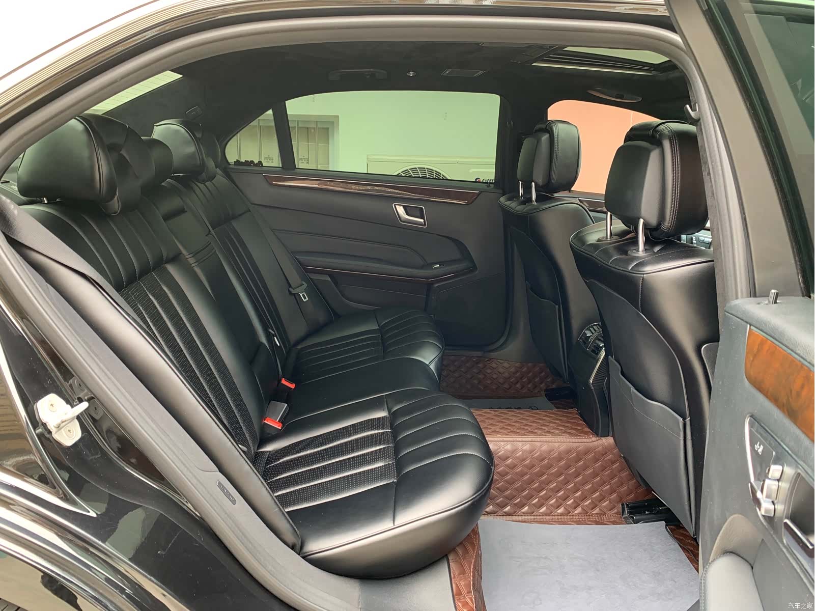 Mercedes-Benz E-Class, 2014 9