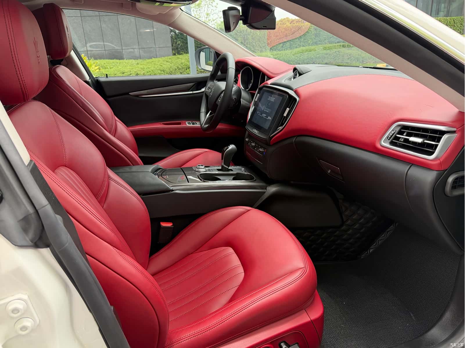 Maserati Ghibli, 2017 17
