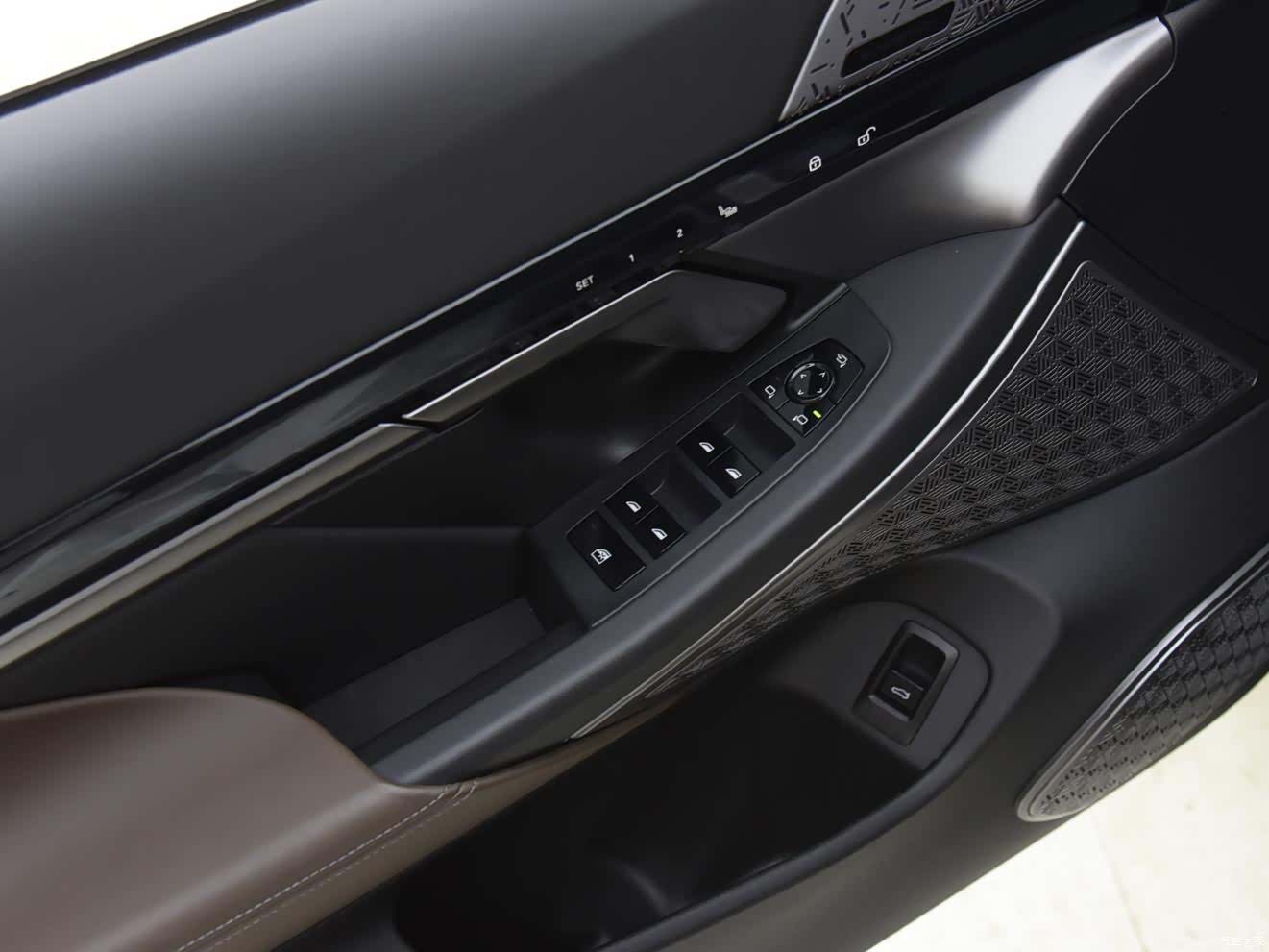 BMW i5, 2024 11