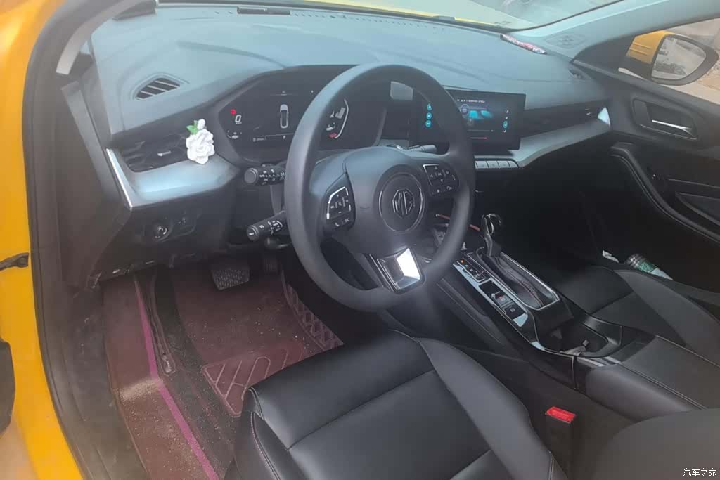 MG MG5, 2023 12