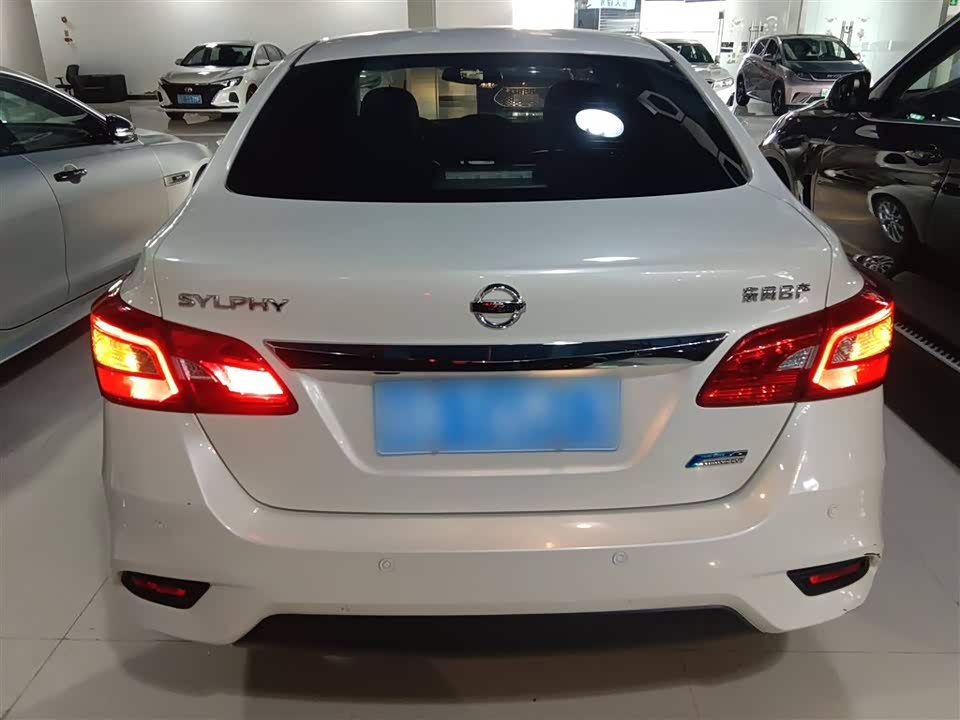Nissan Xuan Yi Nissan Xuan Yi