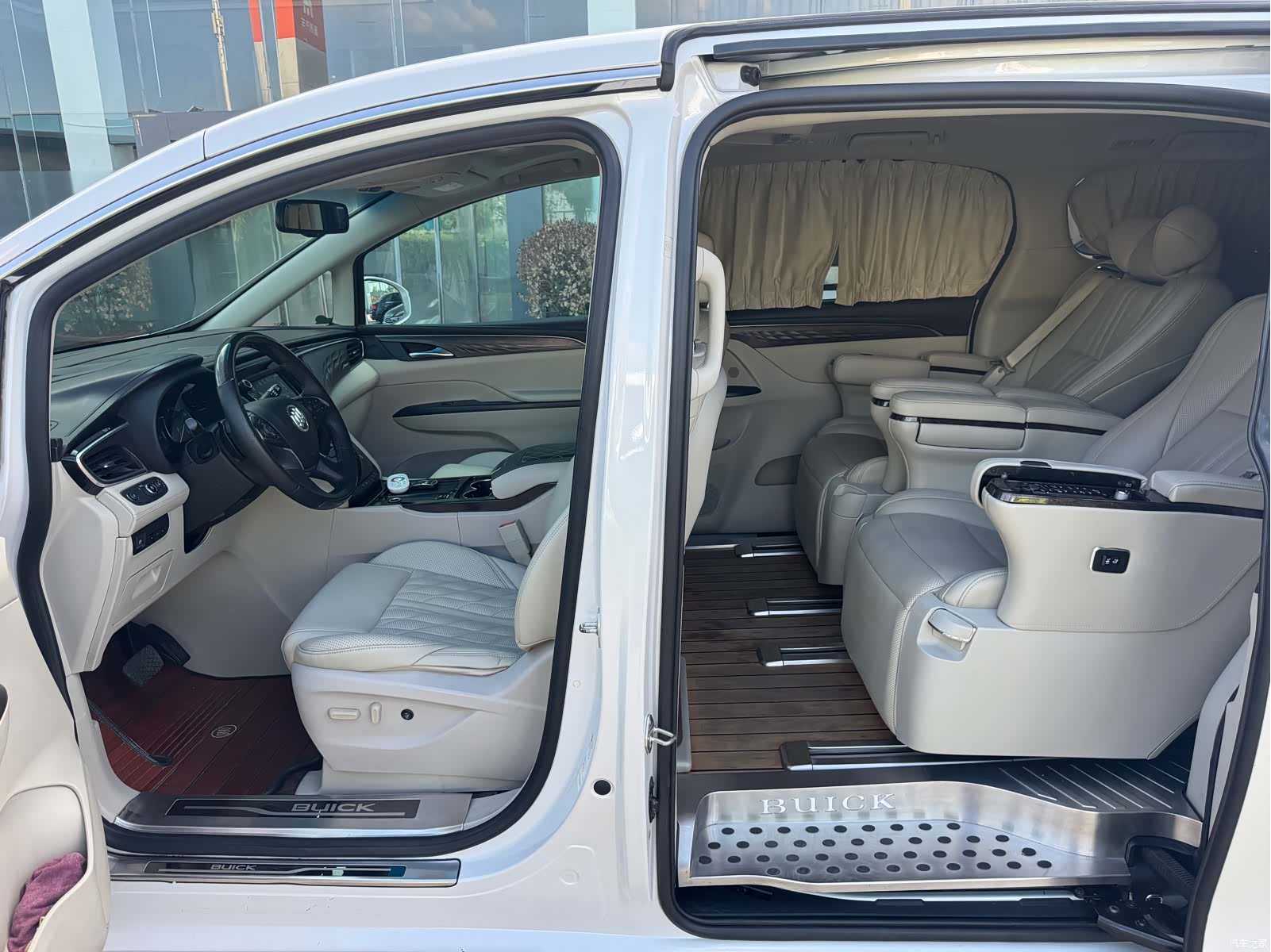 Buick GL8, 2019 7
